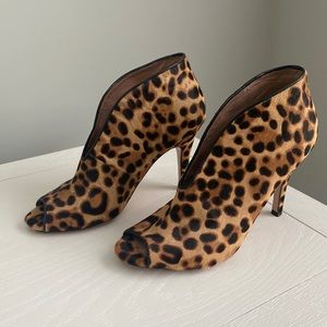 Halogen leopard booties
